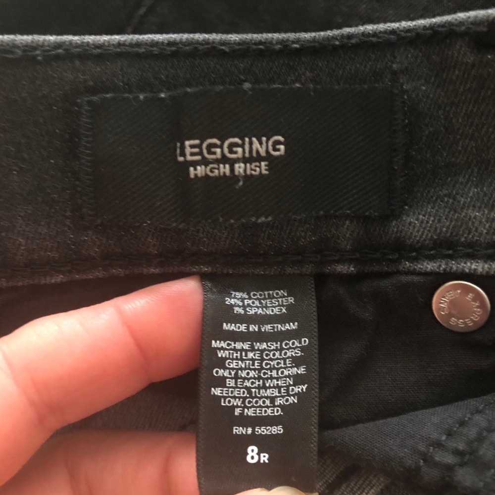 Express brand jeans. Legging hi-rise fit. Size 8R - Picture 4 of 4